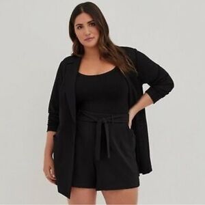 Torrid 5 Inch Pull-On Stretch Crepe Mid-Rise Tie-Front Short